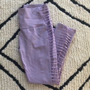 alo yoga cropped leggings